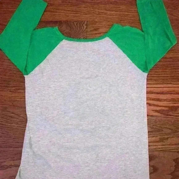 ELF movie 3/4 sleeve jersey tee  size Medium Exc Con OMG SANTA - Picture 5 of 6